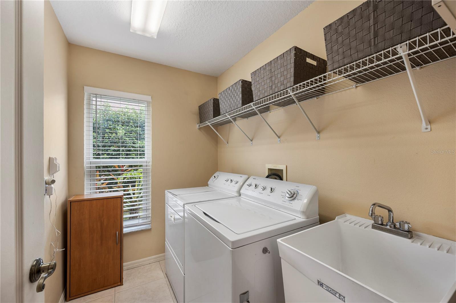 VAN DYKE ESTATES - Residential