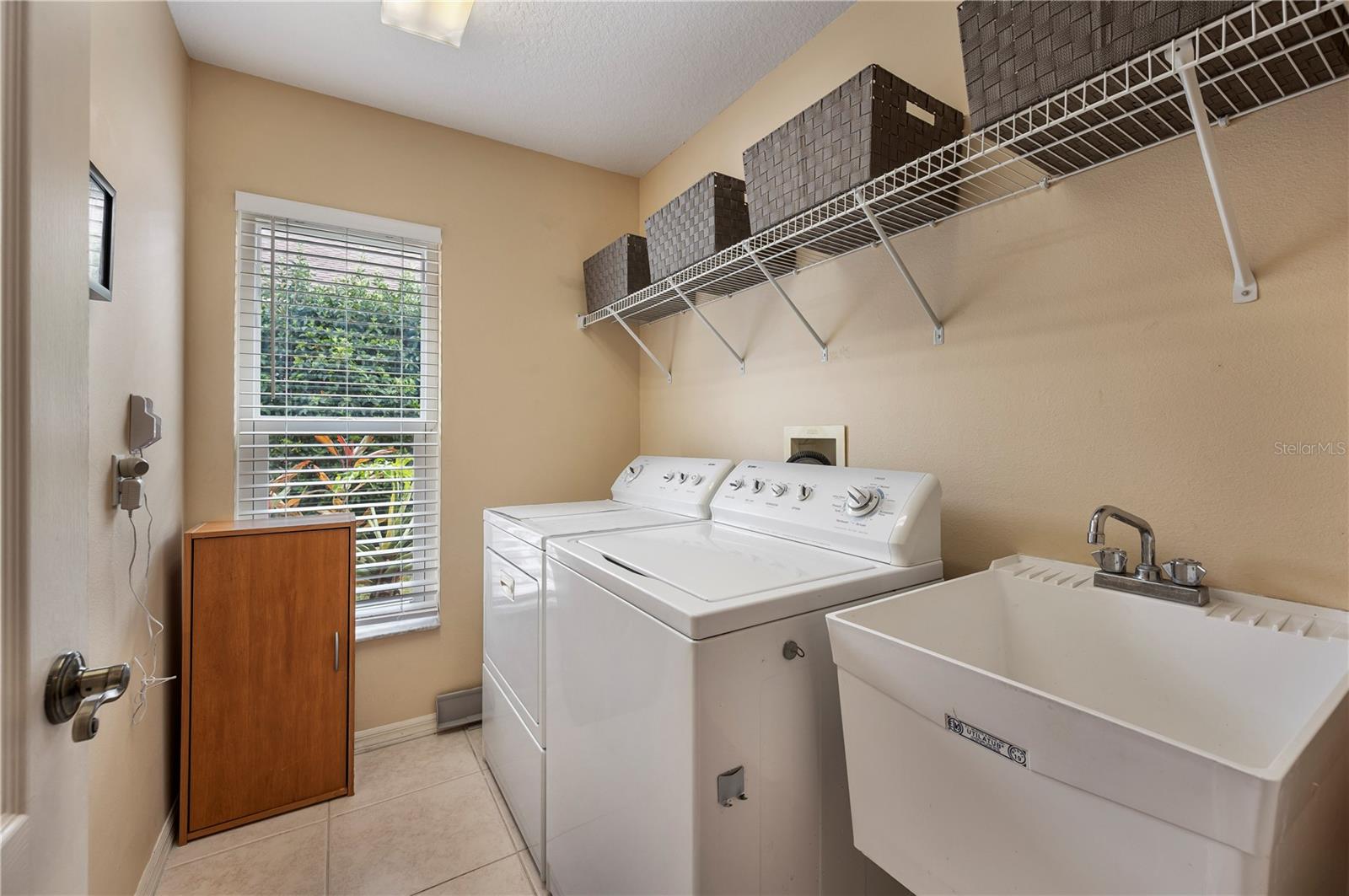 VAN DYKE ESTATES - Residential