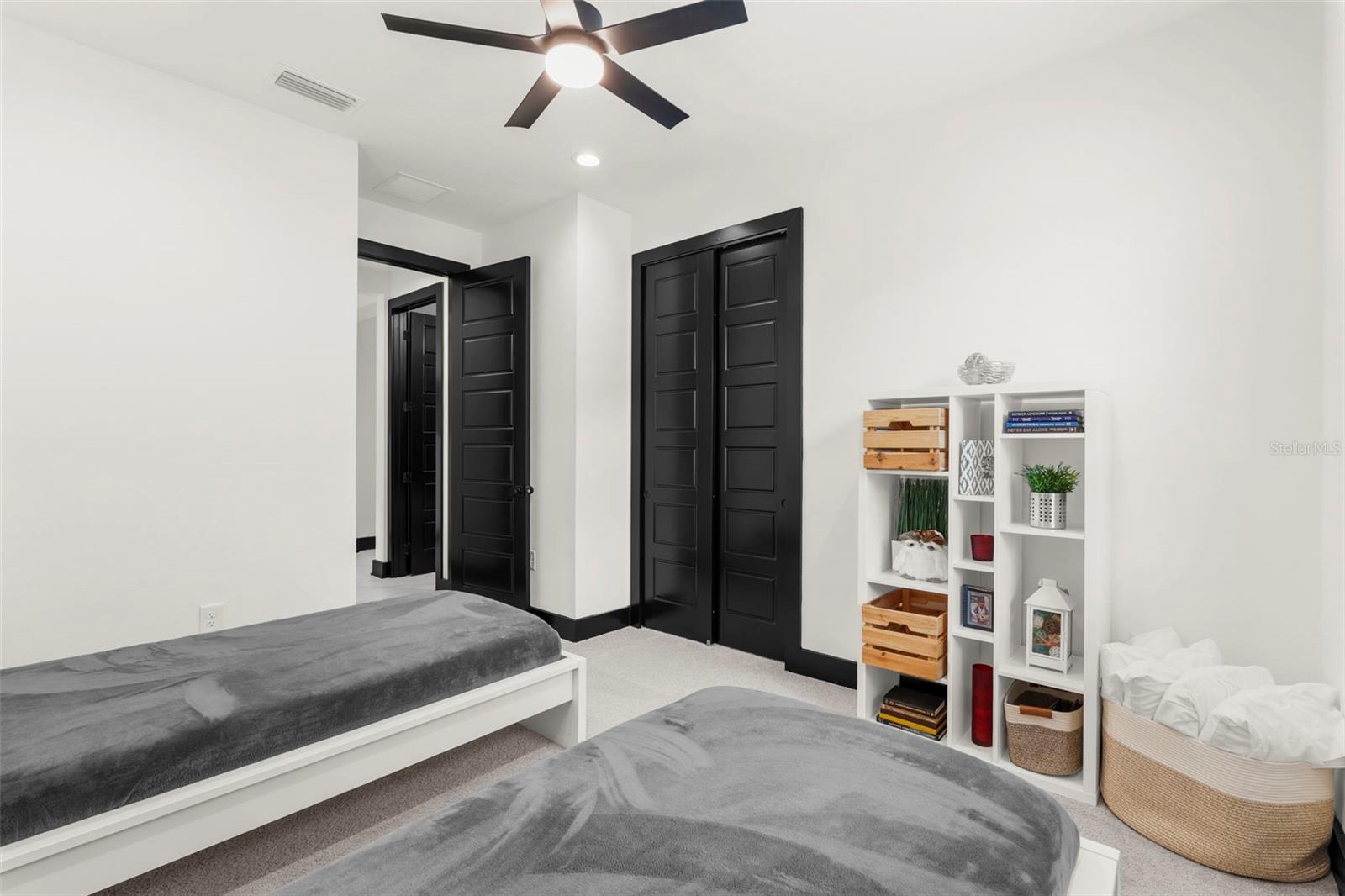 ISLES AT BAYVIEW PH III - Residential Lease