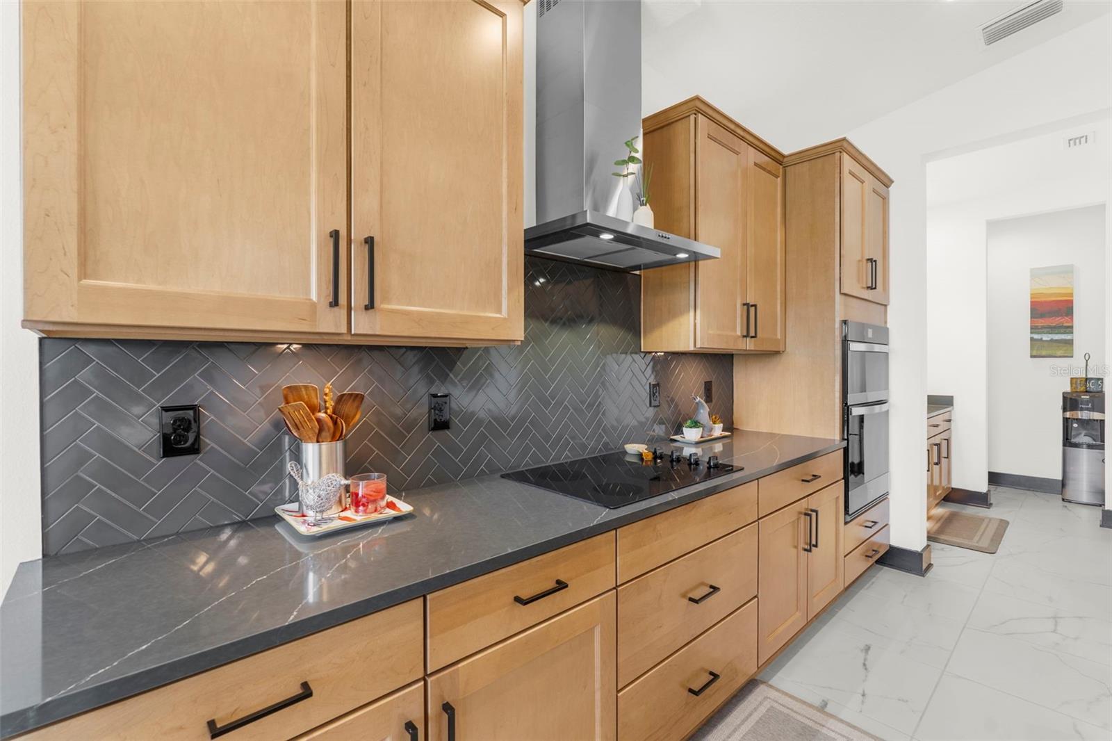 ISLES AT BAYVIEW PH III - Residential Lease