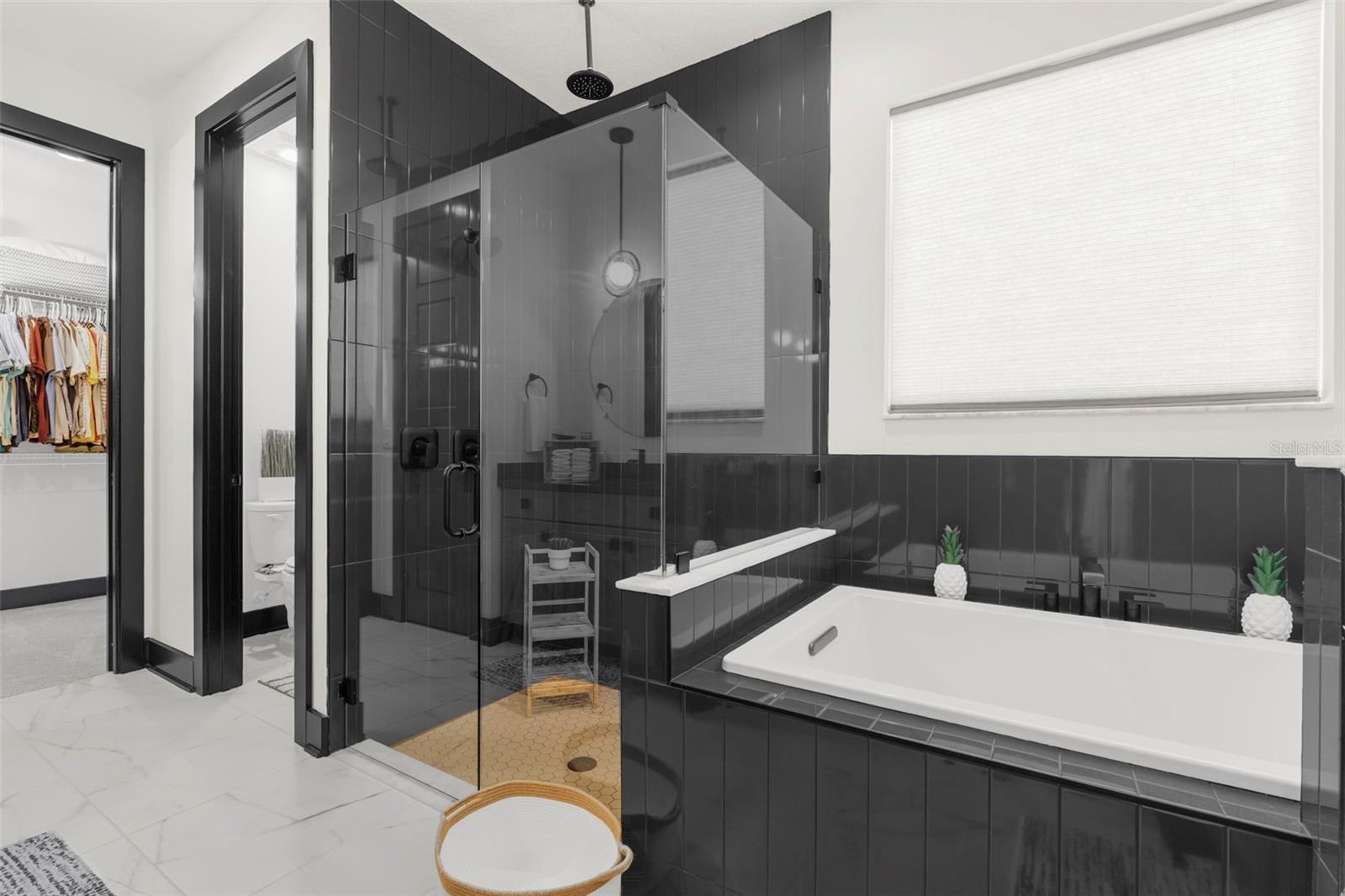 ISLES AT BAYVIEW PH III - Residential Lease