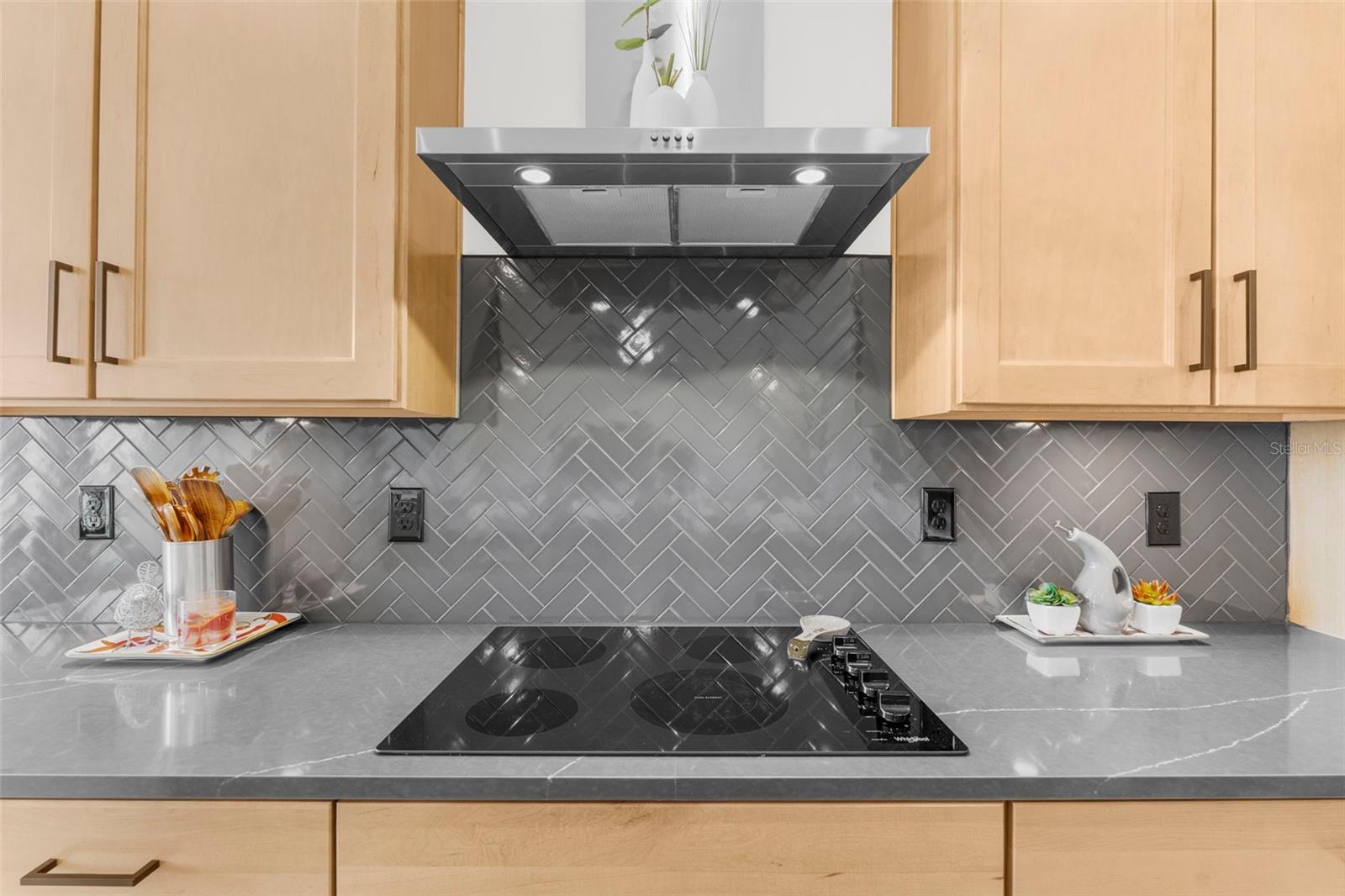 ISLES AT BAYVIEW PH III - Residential Lease