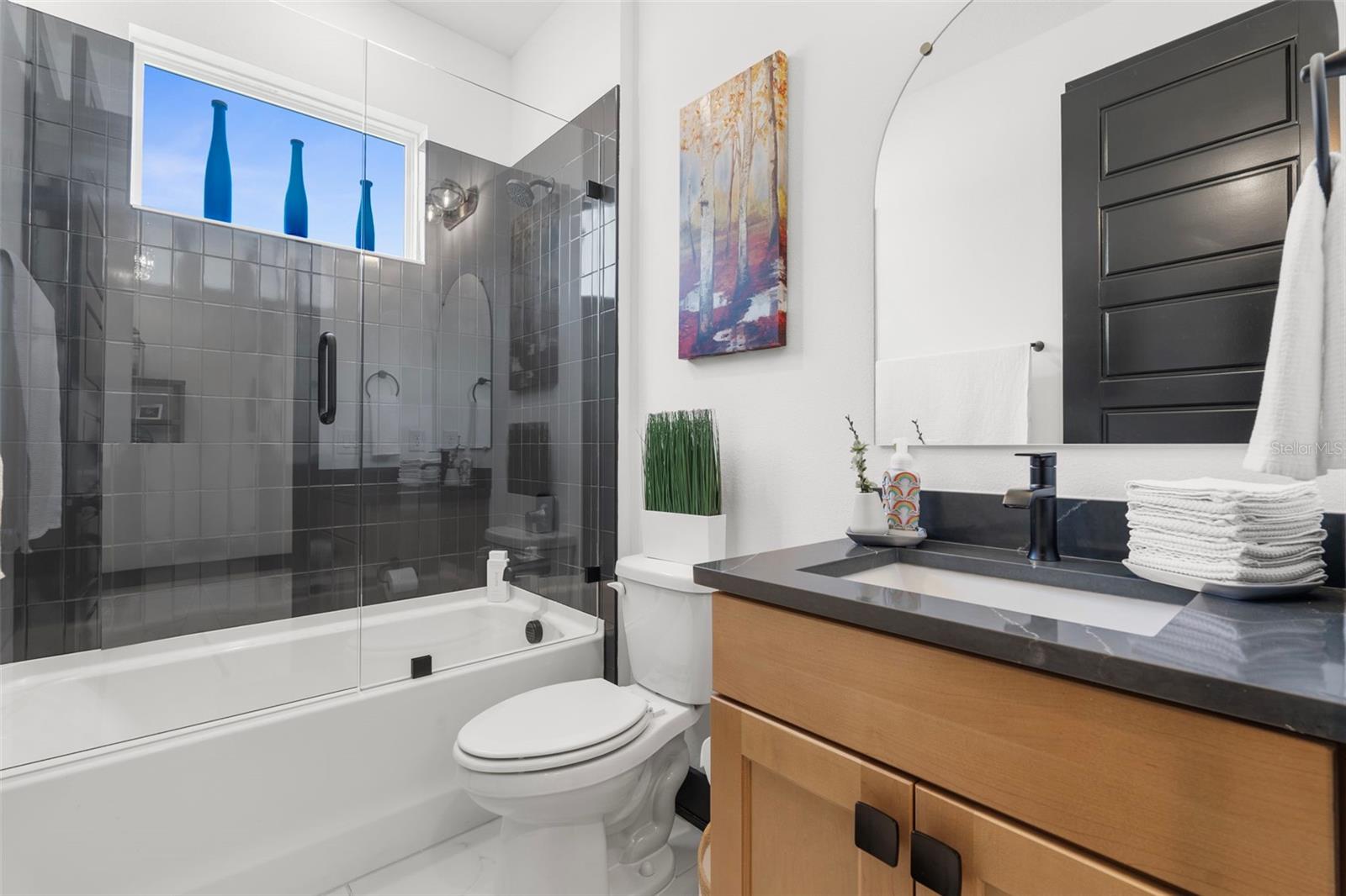 ISLES AT BAYVIEW PH III - Residential Lease