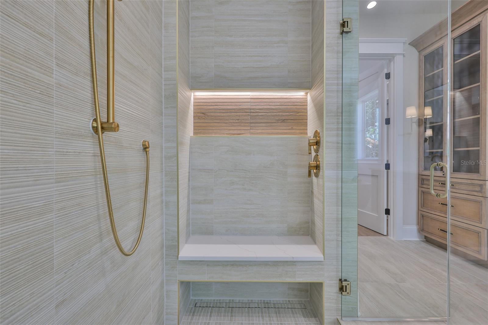 MARYLAND MANOR 2ND UNIT - Residential