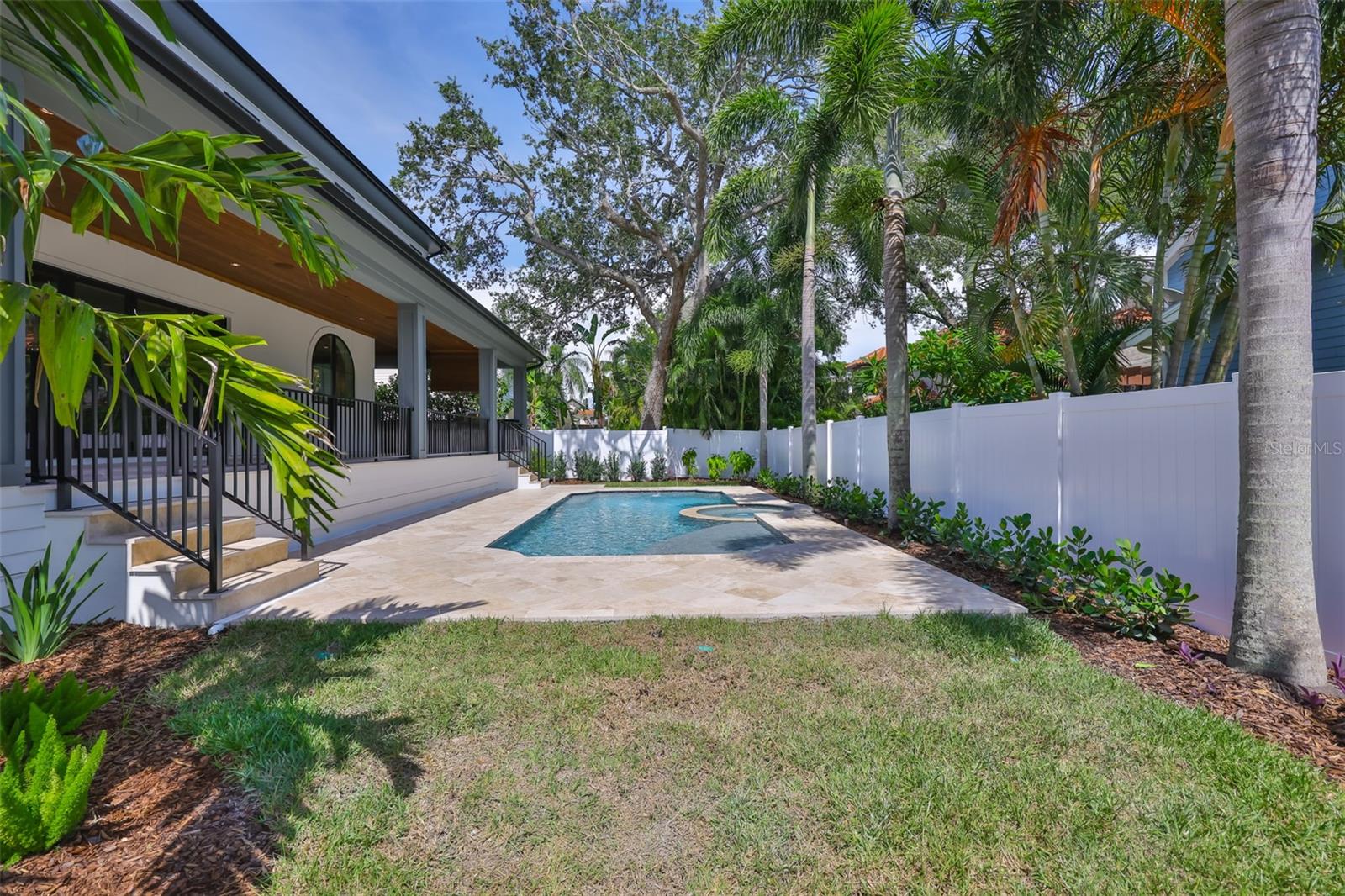 MARYLAND MANOR 2ND UNIT - Residential