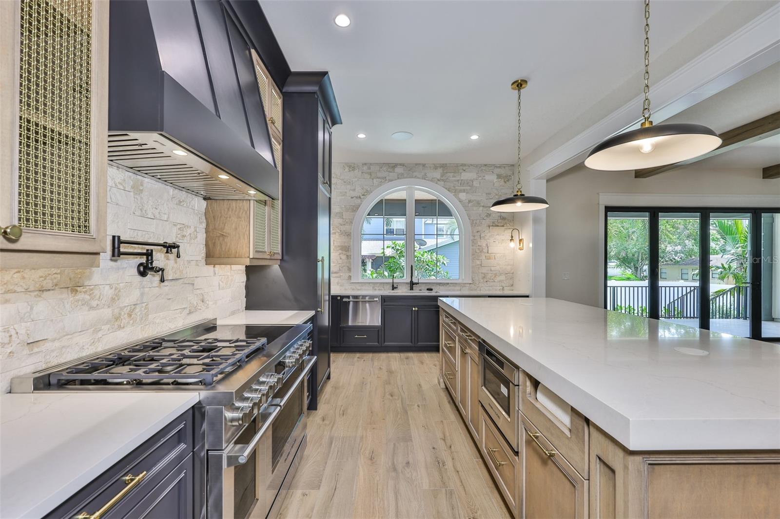 MARYLAND MANOR 2ND UNIT - Residential