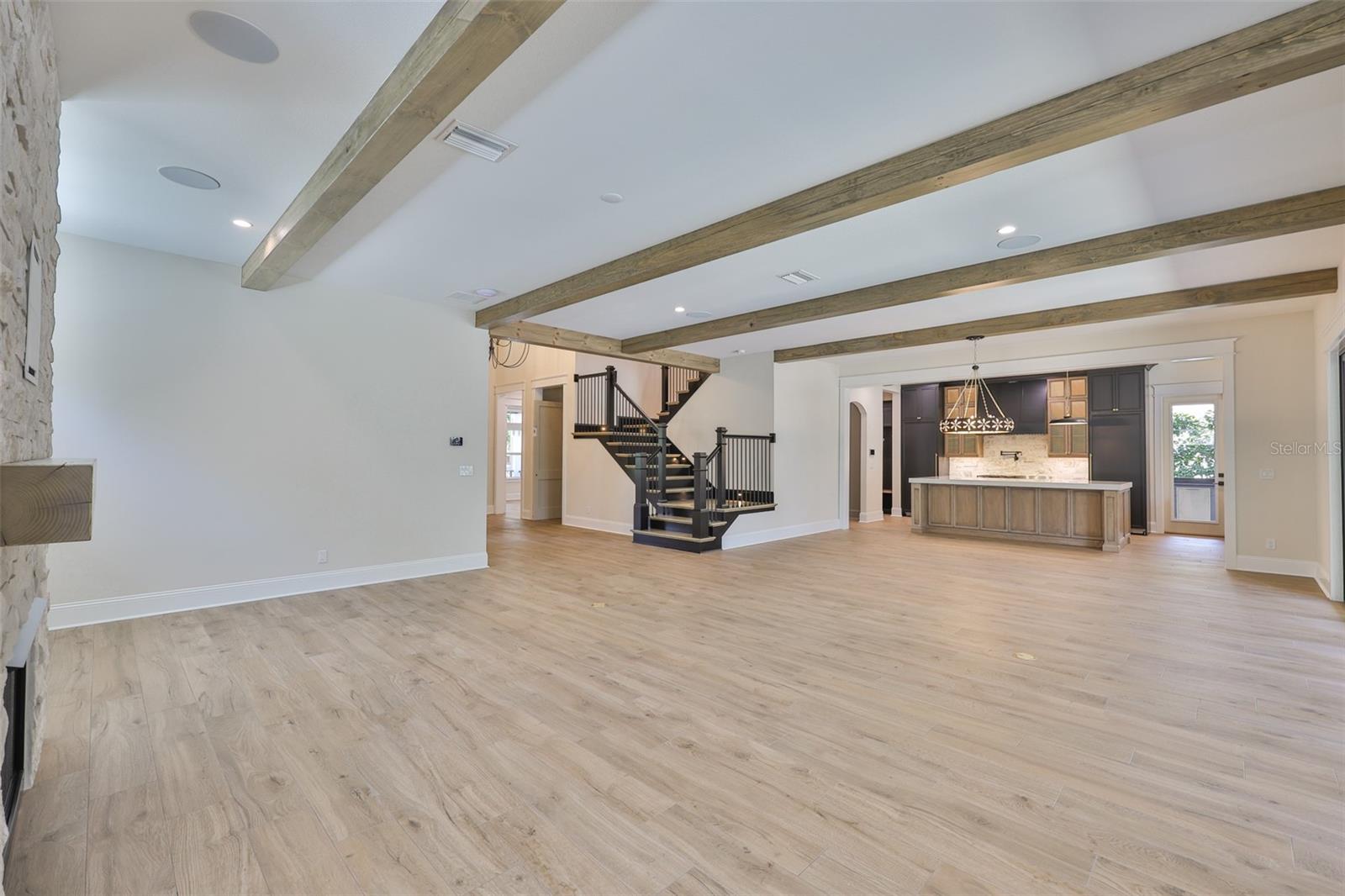 MARYLAND MANOR 2ND UNIT - Residential