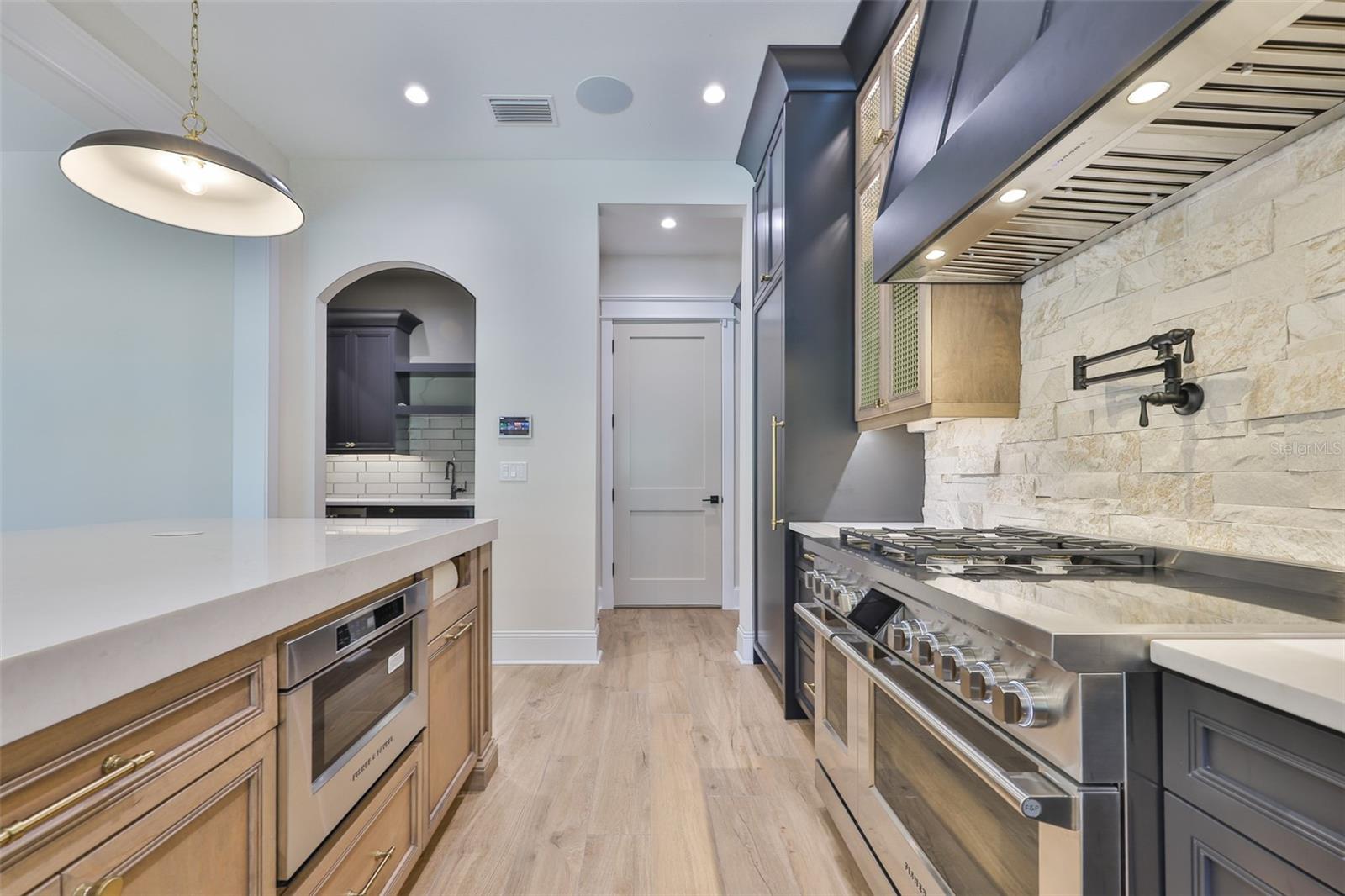 MARYLAND MANOR 2ND UNIT - Residential