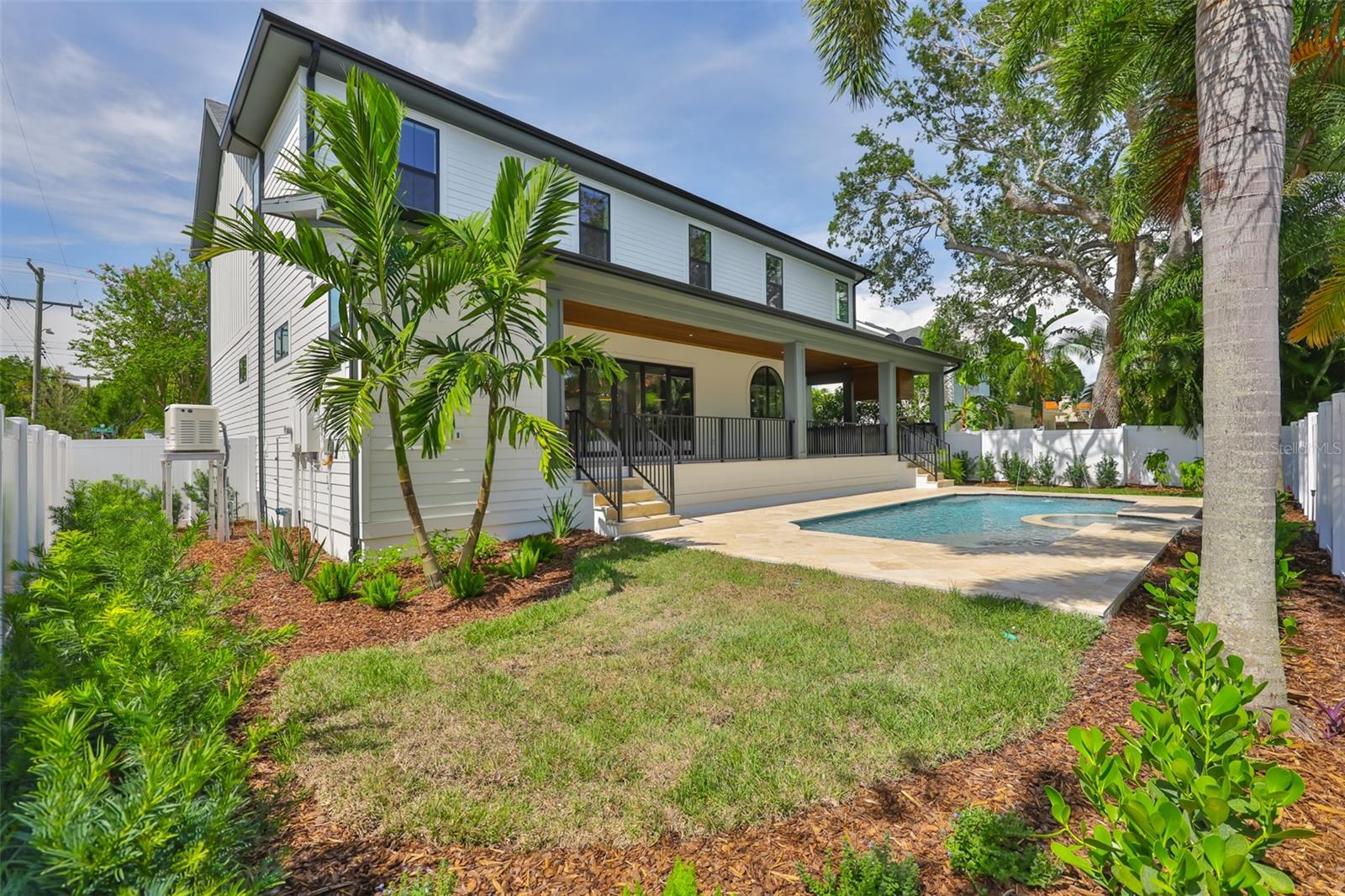 MARYLAND MANOR 2ND UNIT - Residential