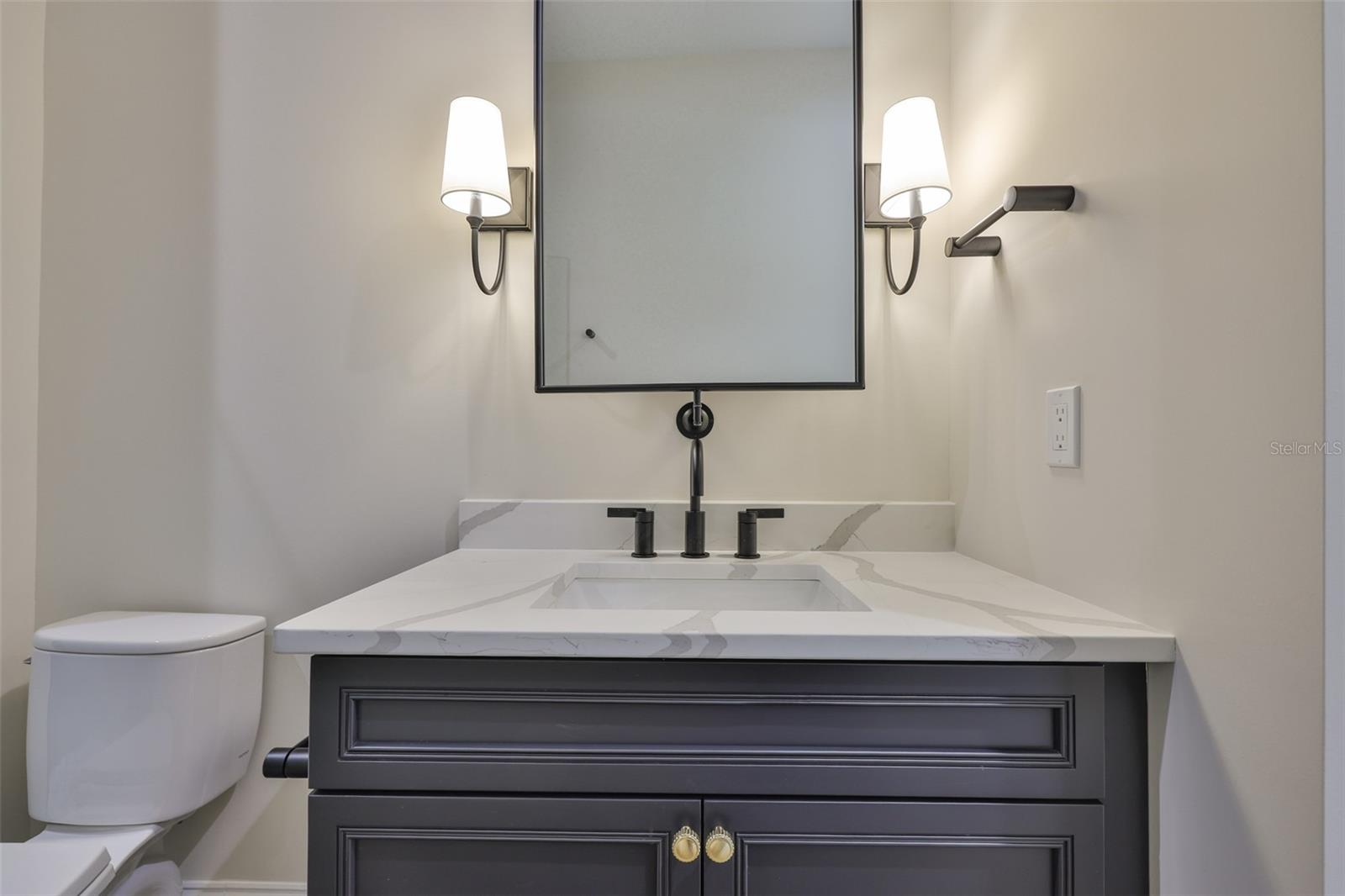 MARYLAND MANOR 2ND UNIT - Residential