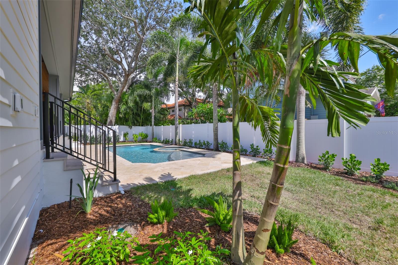 MARYLAND MANOR 2ND UNIT - Residential