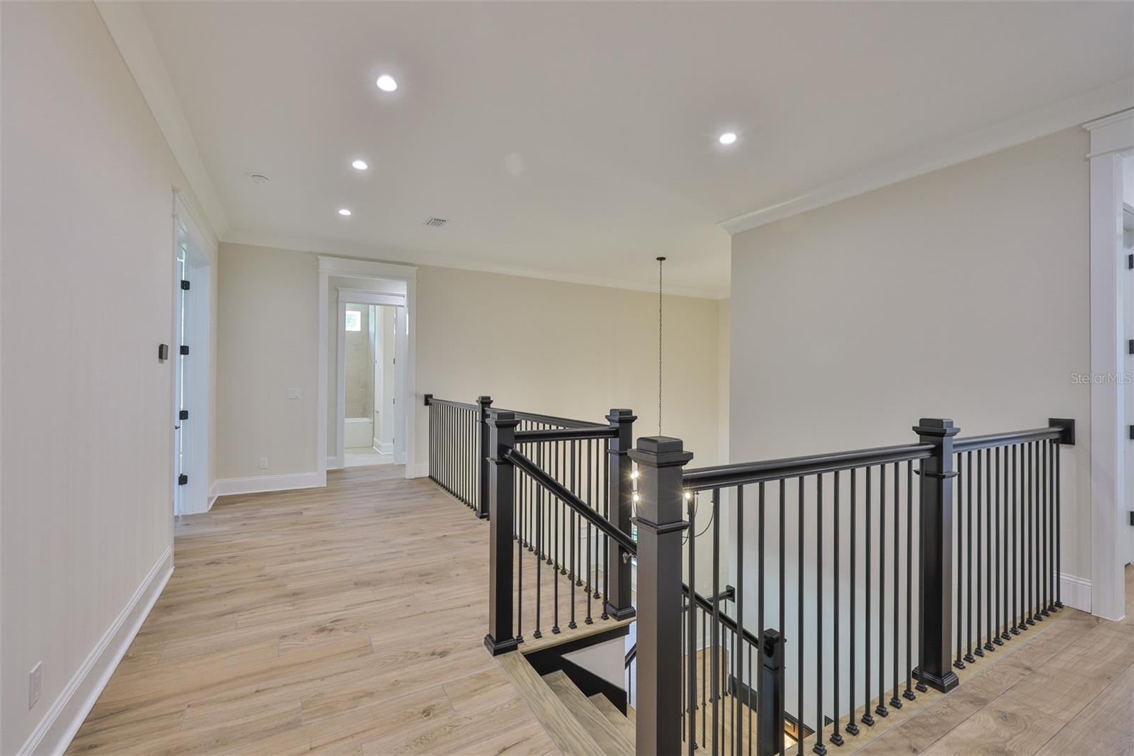 MARYLAND MANOR 2ND UNIT - Residential