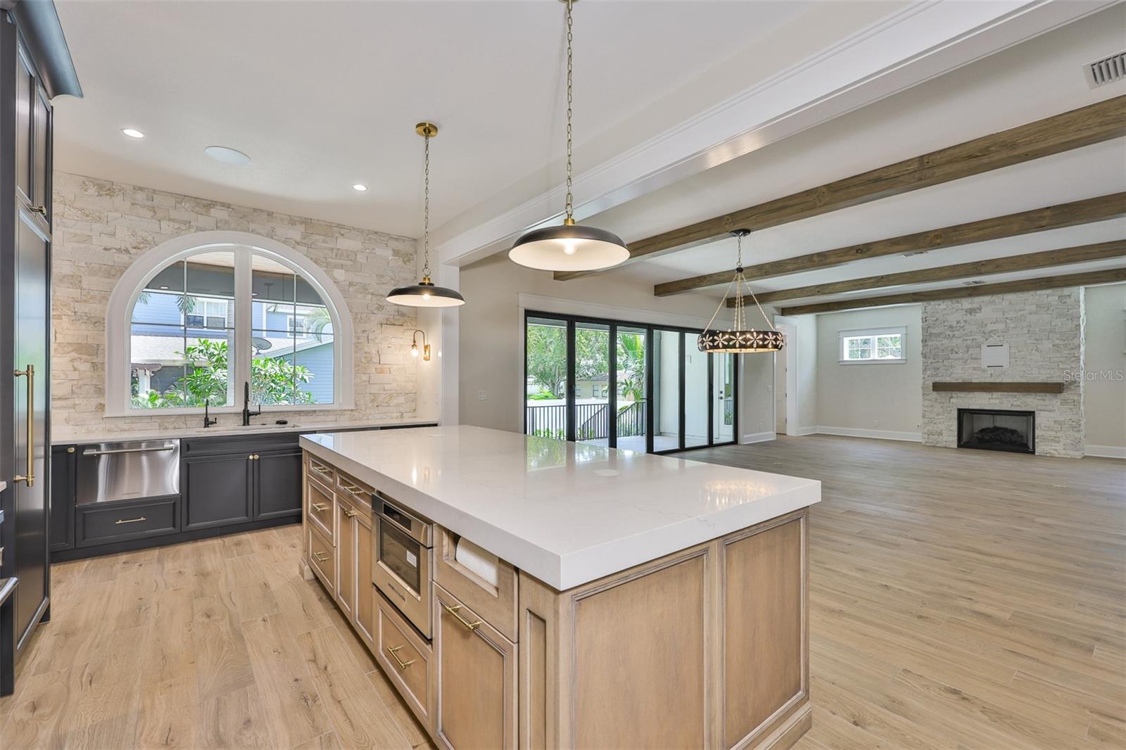 MARYLAND MANOR 2ND UNIT - Residential