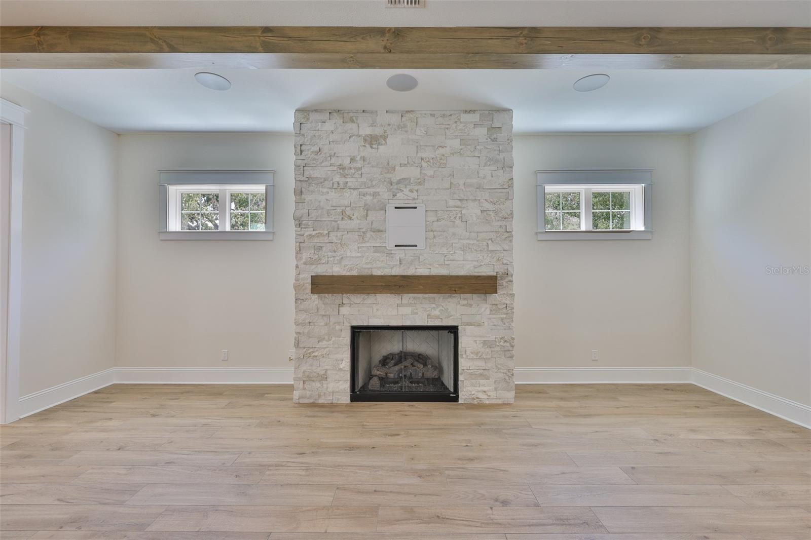 MARYLAND MANOR 2ND UNIT - Residential