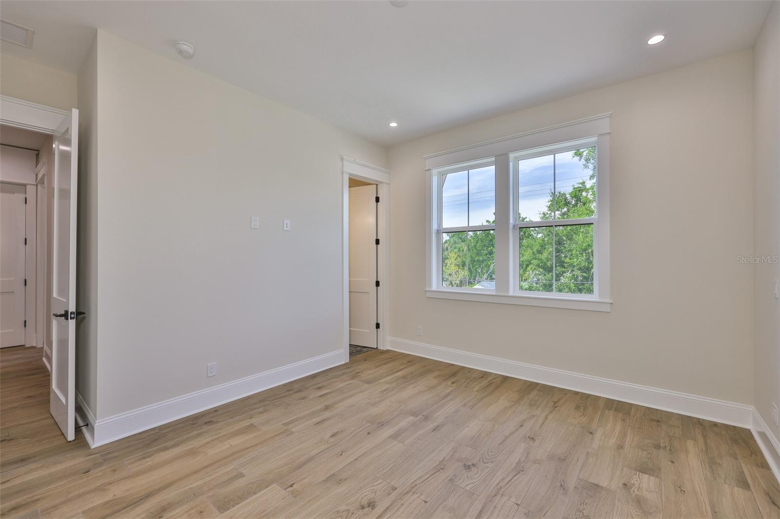 MARYLAND MANOR 2ND UNIT - Residential