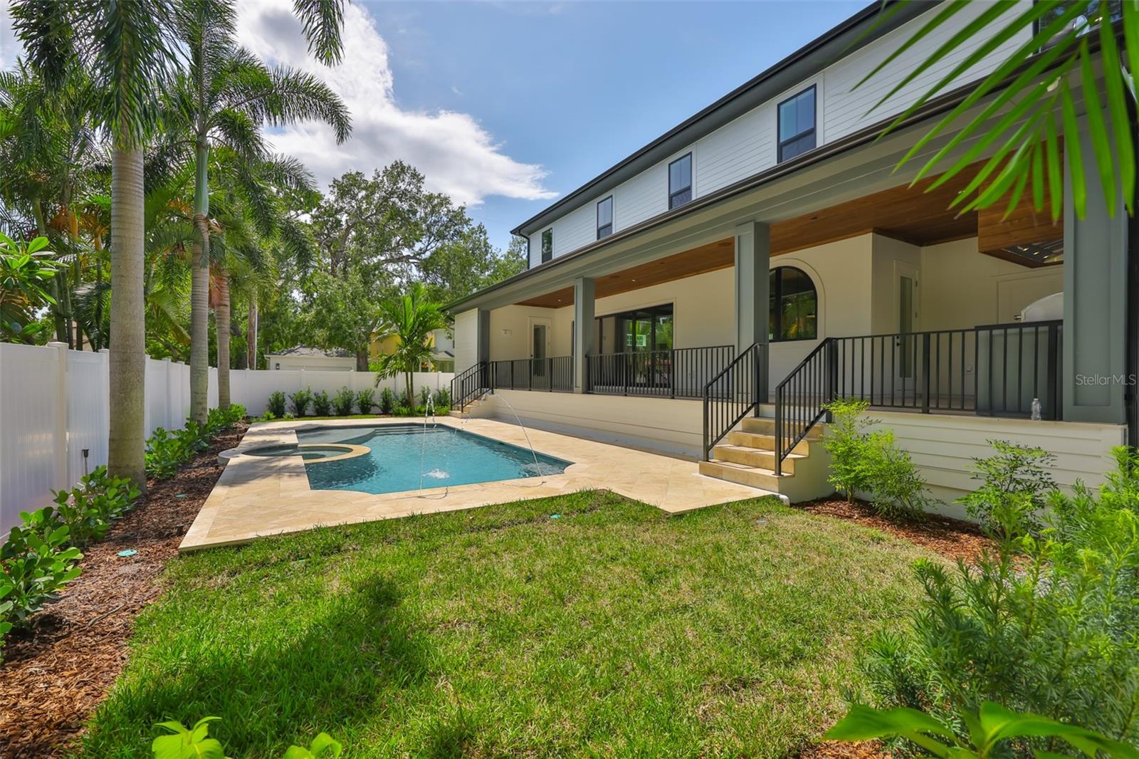 MARYLAND MANOR 2ND UNIT - Residential