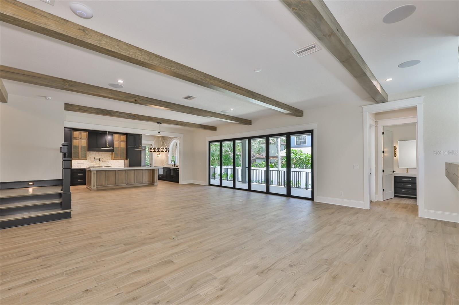 MARYLAND MANOR 2ND UNIT - Residential