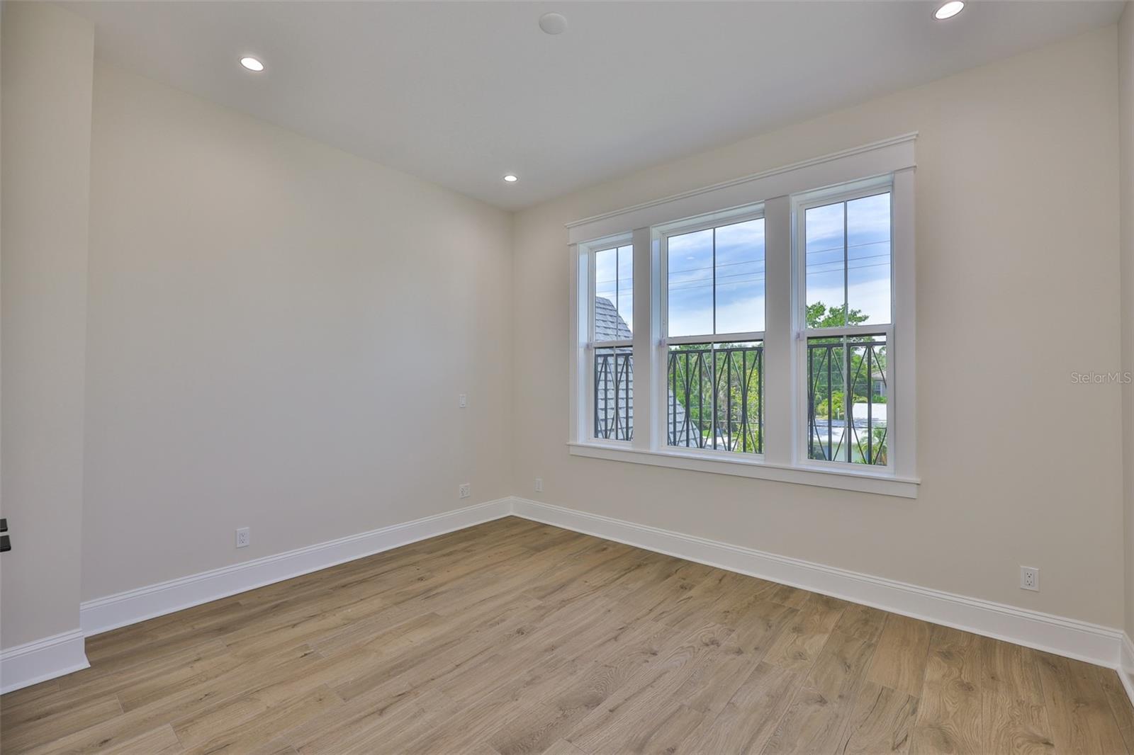 MARYLAND MANOR 2ND UNIT - Residential