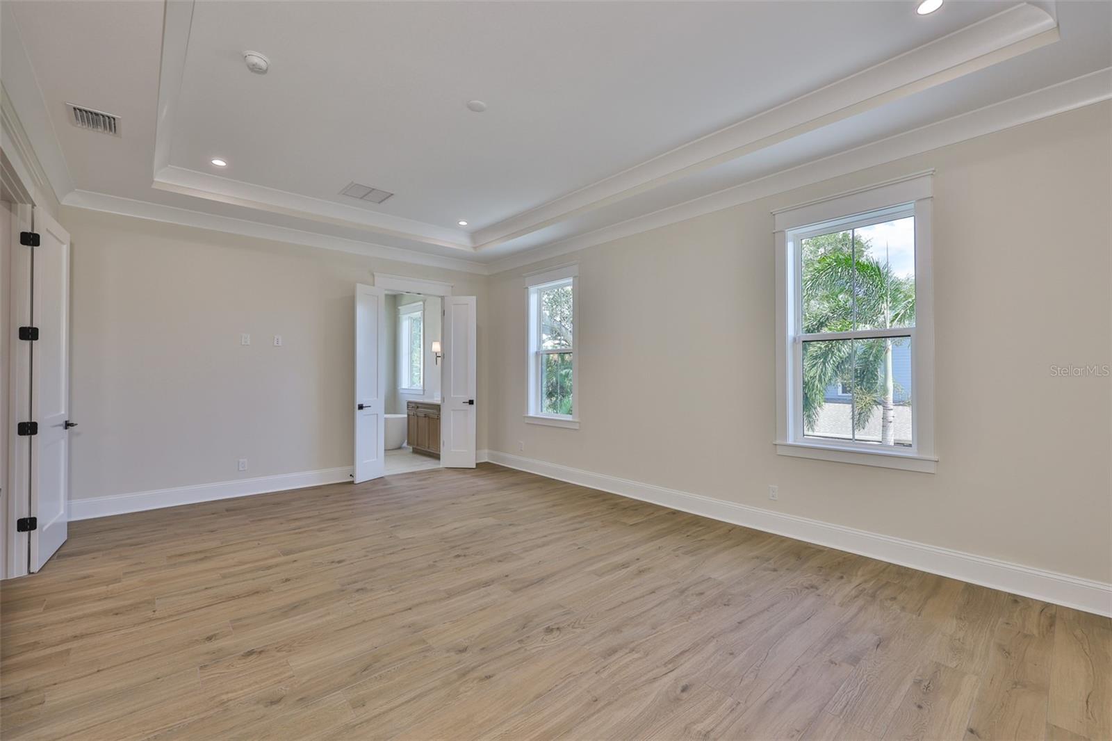 MARYLAND MANOR 2ND UNIT - Residential