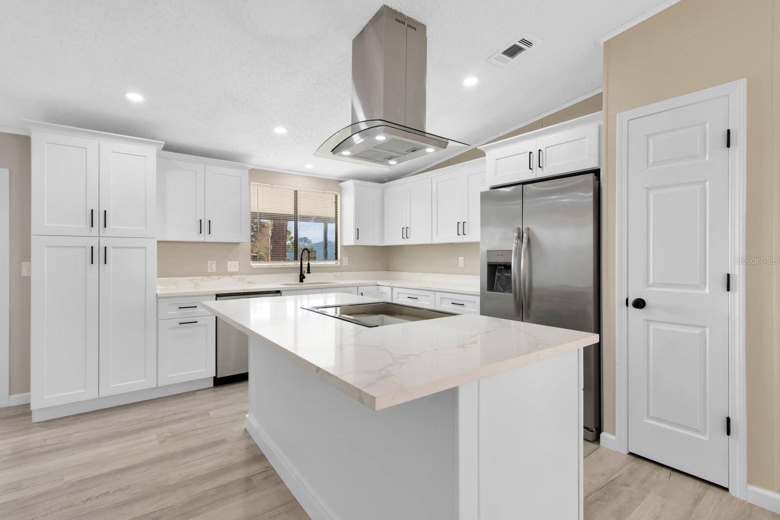 BROADMOOR - Residential