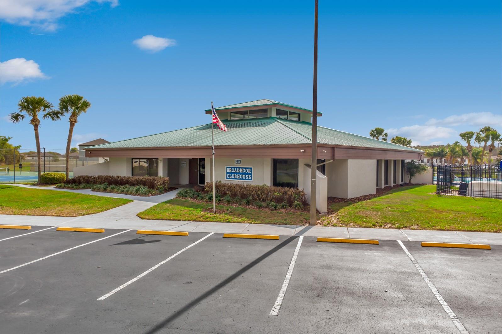 BROADMOOR - Residential