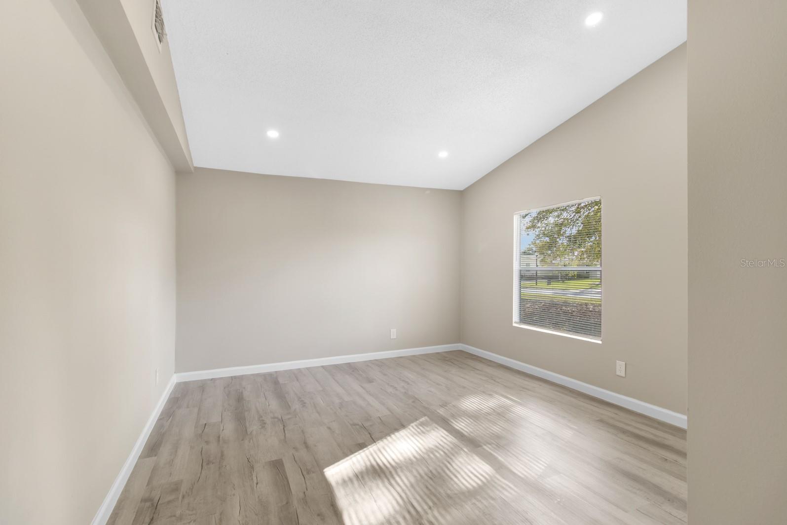 BROADMOOR - Residential