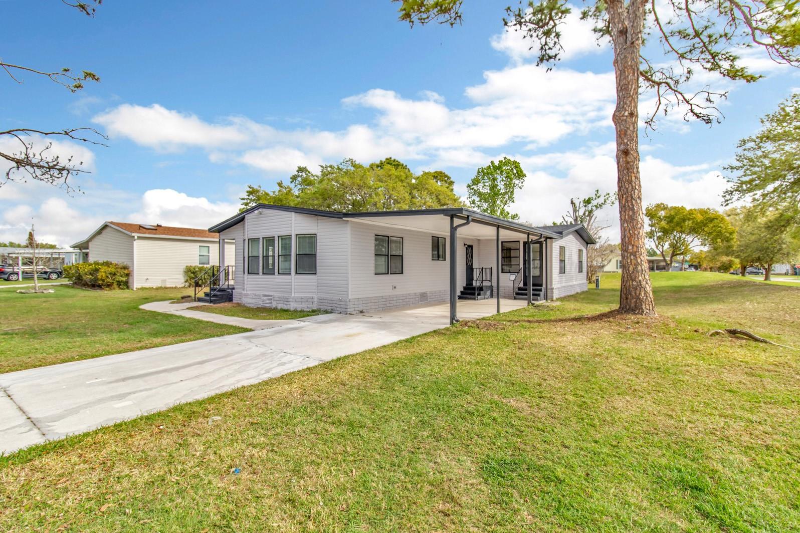 BROADMOOR - Residential