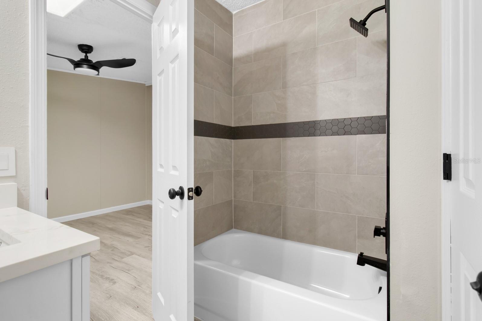 BROADMOOR - Residential