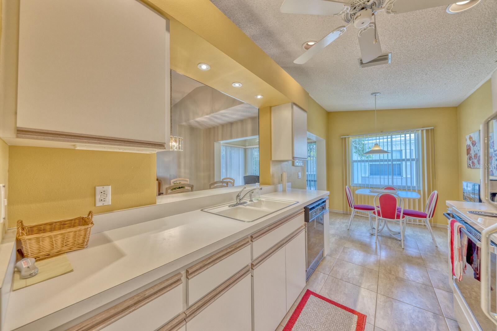 SHEFFIELD GREENE - Residential Lease