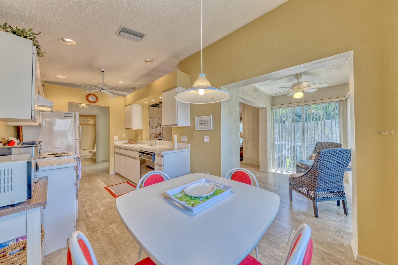 SHEFFIELD GREENE - Residential Lease