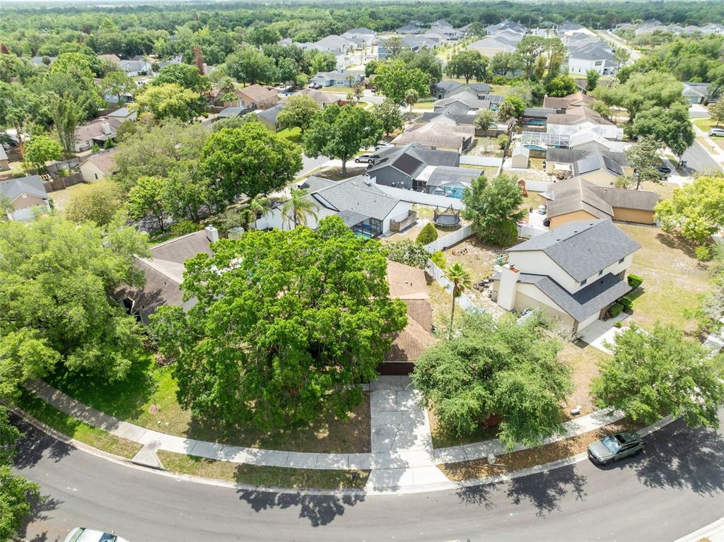 Photo of 1049 Dishman Loop, Oviedo, FL 32765 (MLS # O6401736)