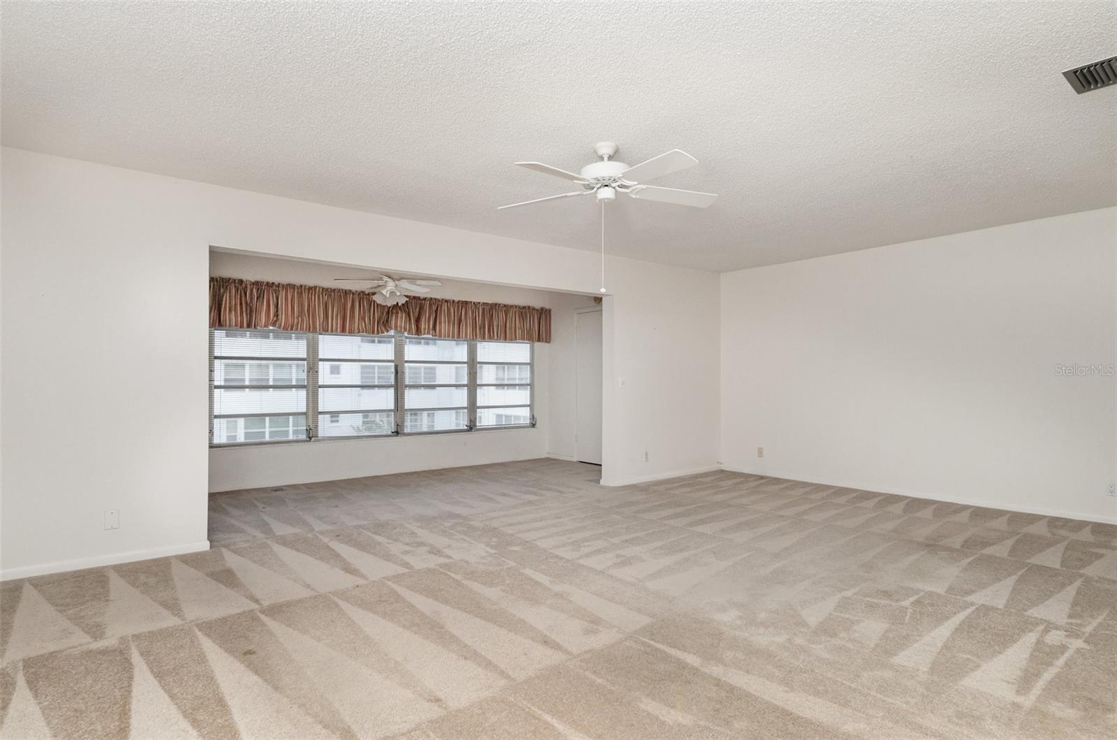 ORCHID SPGS VILL 100 CONDOMINIUM - Residential