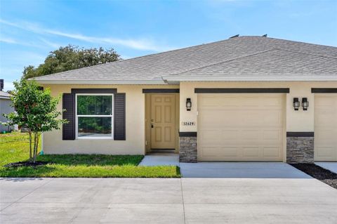 Tiny photo for 32635 Vista Avenue, Leesburg, FL 34788 (MLS # G5112348)