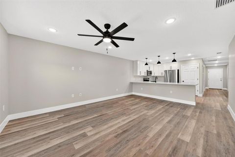 Tiny photo for 32635 Vista Avenue, Leesburg, FL 34788 (MLS # G5112348)