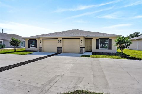 Tiny photo for 32635 Vista Avenue, Leesburg, FL 34788 (MLS # G5112348)