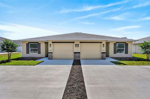 Photo of 32635 Vista Avenue, Leesburg, FL 34788 (MLS # G5112348)