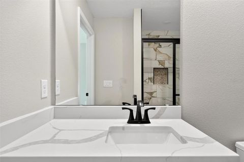 Tiny photo for 32635 Vista Avenue, Leesburg, FL 34788 (MLS # G5112348)