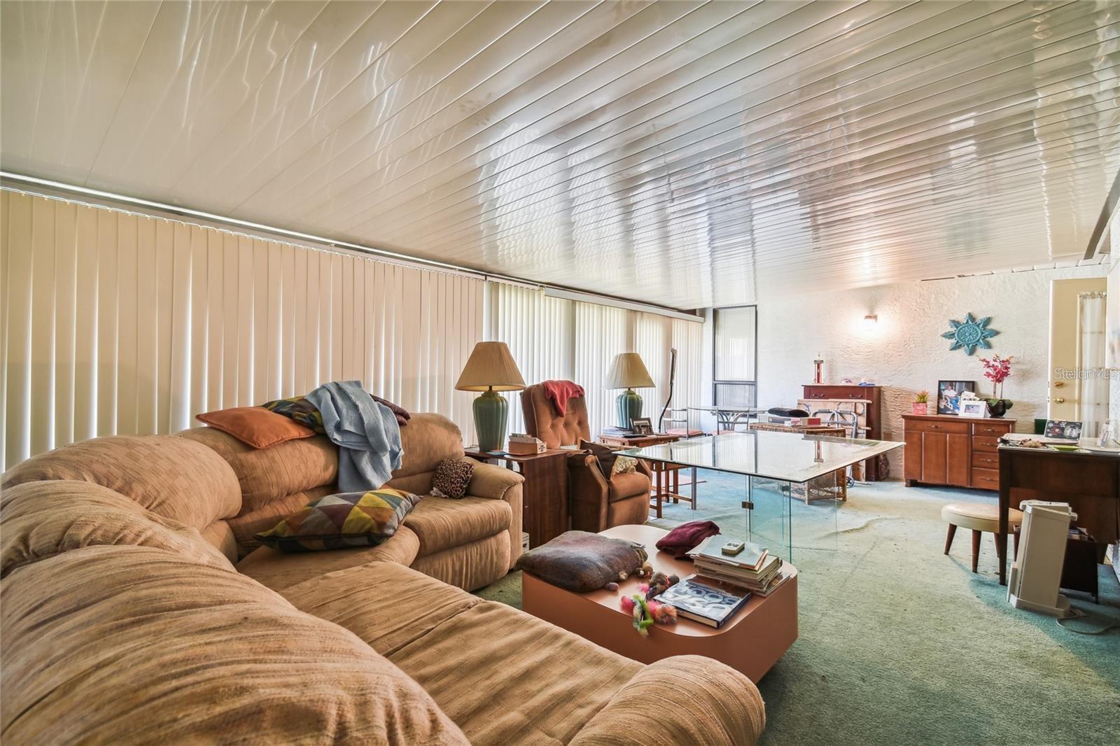 LAKESIDE COLONY - Residential