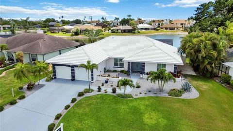 Photo of 8712 53rd Avenue W, Bradenton, FL 34210 (MLS # A4692618)