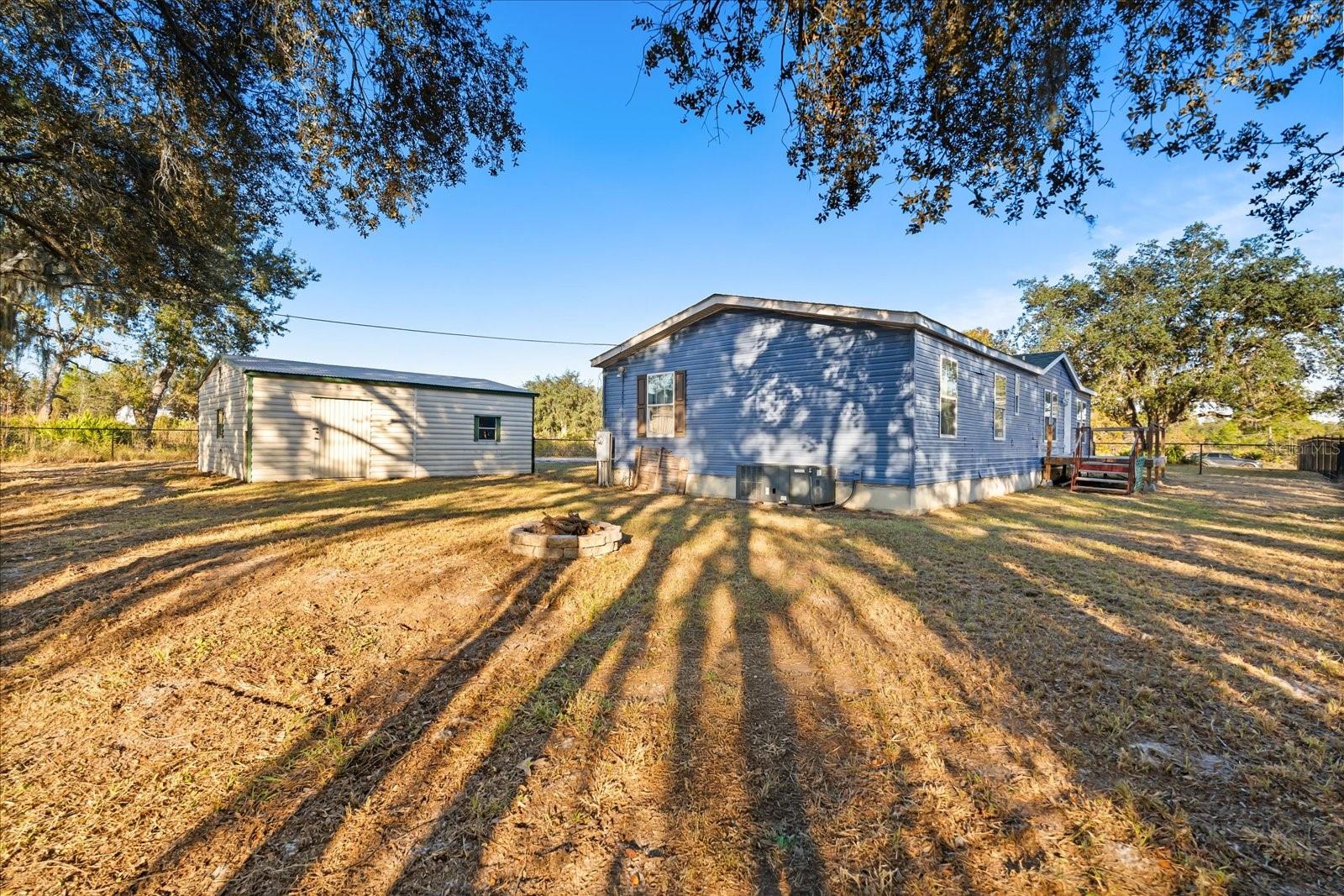 WALK IN WATER LAKE ESTATES PH 05 - Residential