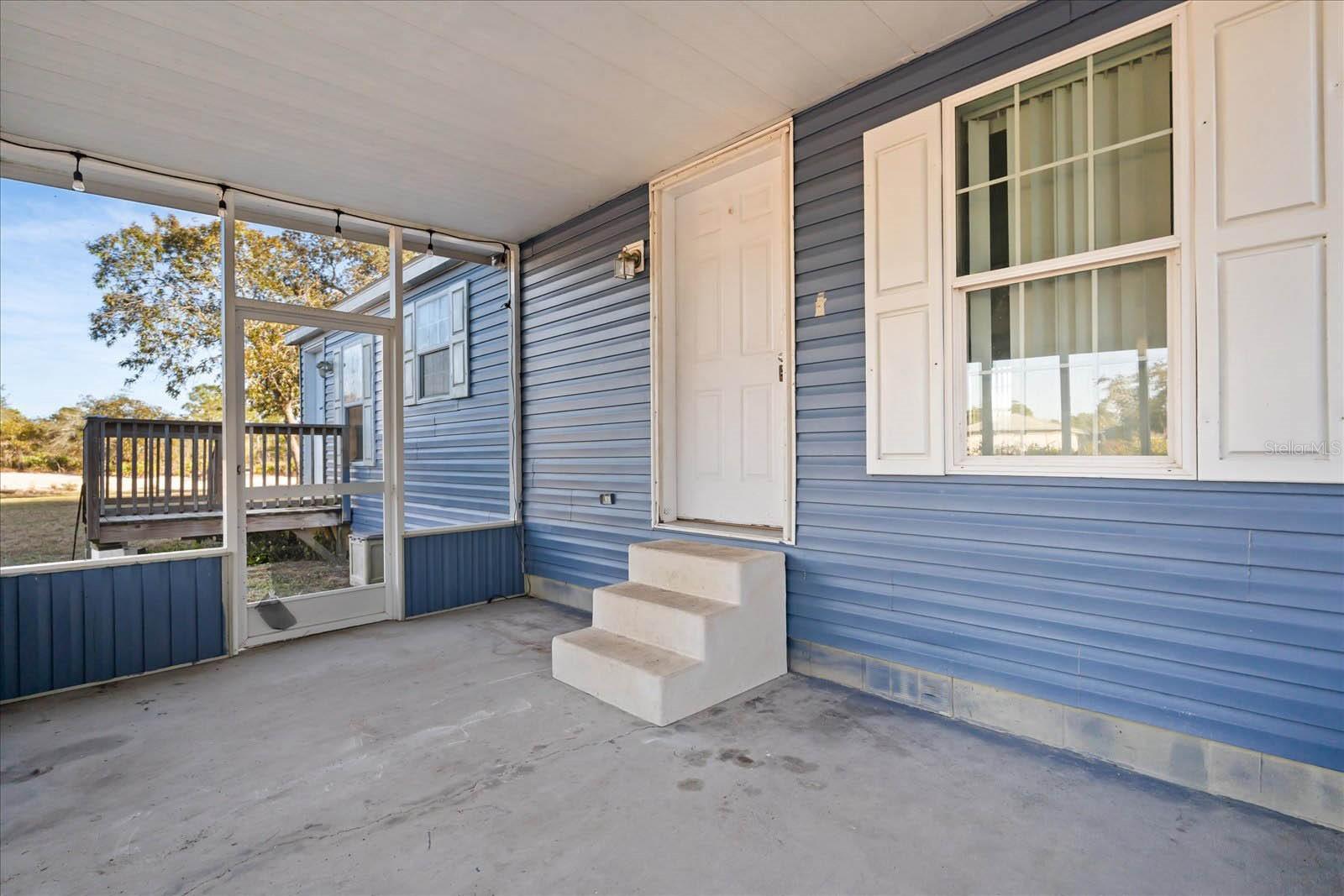 WALK IN WATER LAKE ESTATES PH 05 - Residential