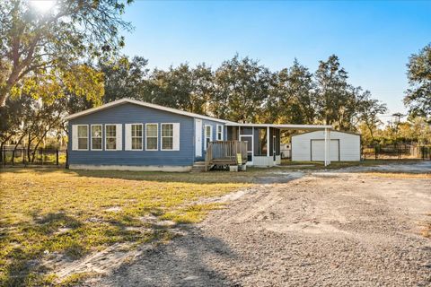 Photo of 2024 Lemon Drive, Lake Wales, FL 33898 (MLS # O6367043)
