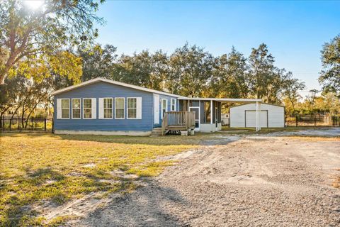 Photo of 2024 Lemon Drive, Lake Wales, FL 33898 (MLS # O6367043)