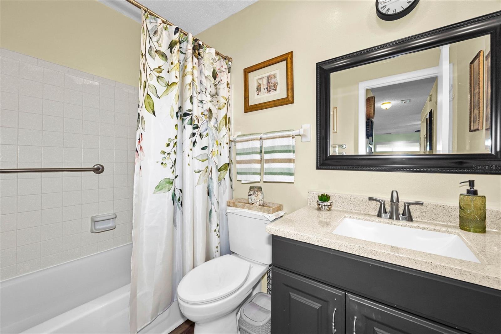 GARDENS THE CONDO - Residential