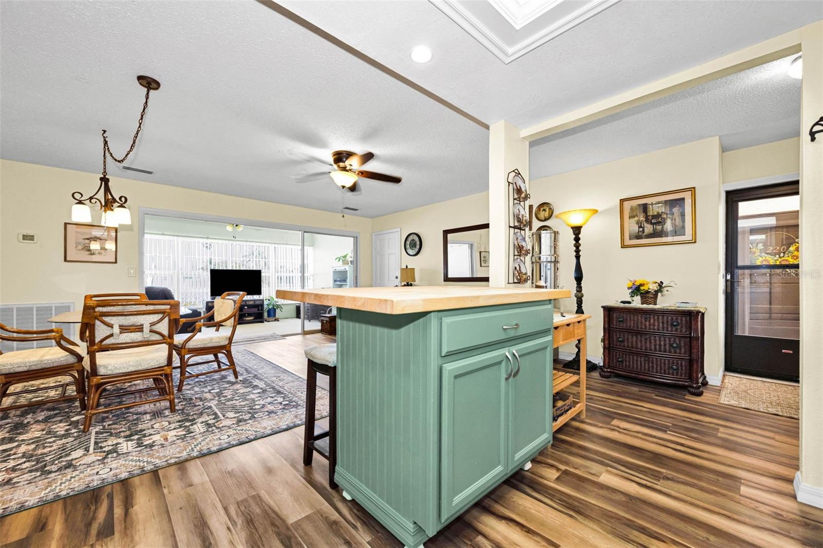 GARDENS THE CONDO - Residential