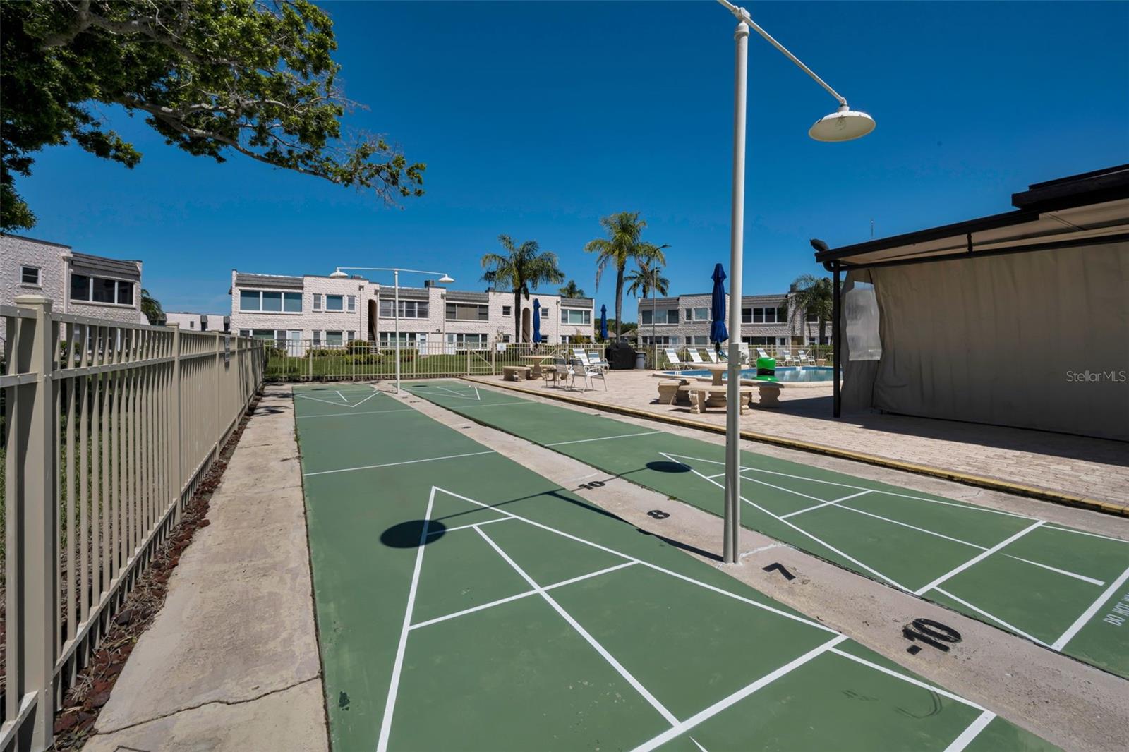 GARDENS THE CONDO - Residential