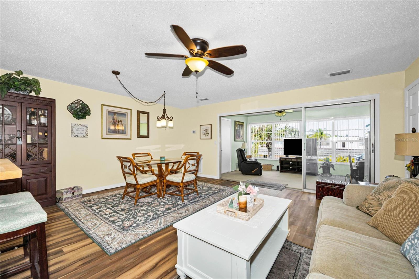 GARDENS THE CONDO - Residential