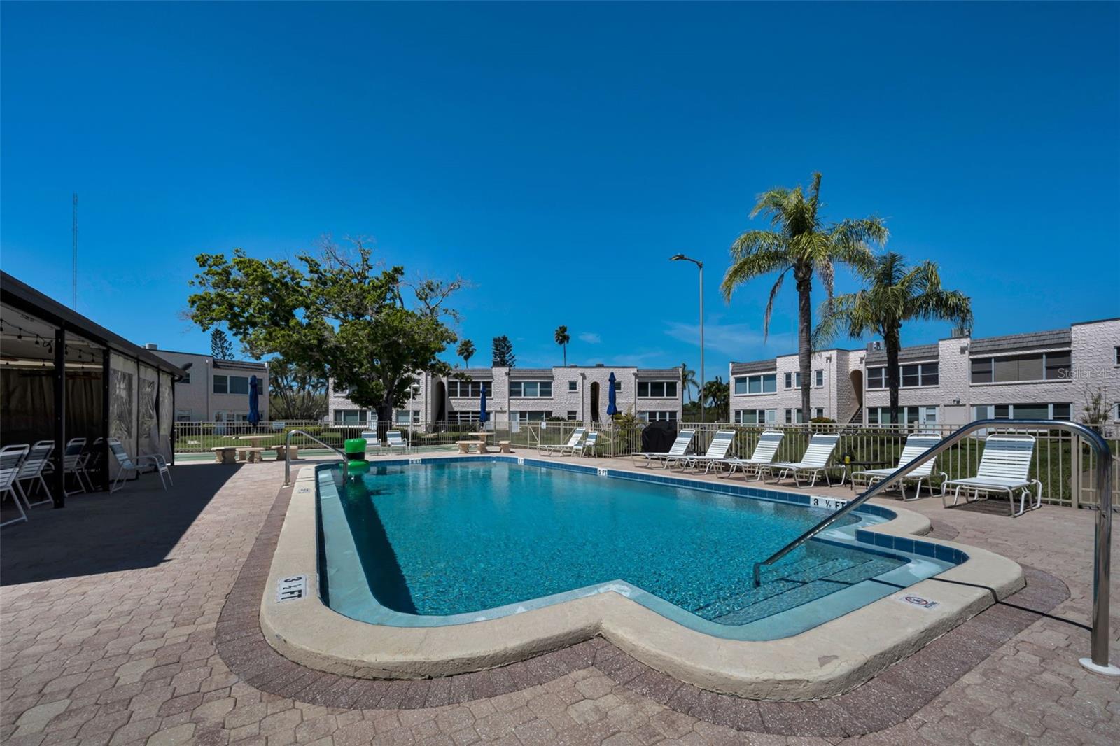 GARDENS THE CONDO - Residential