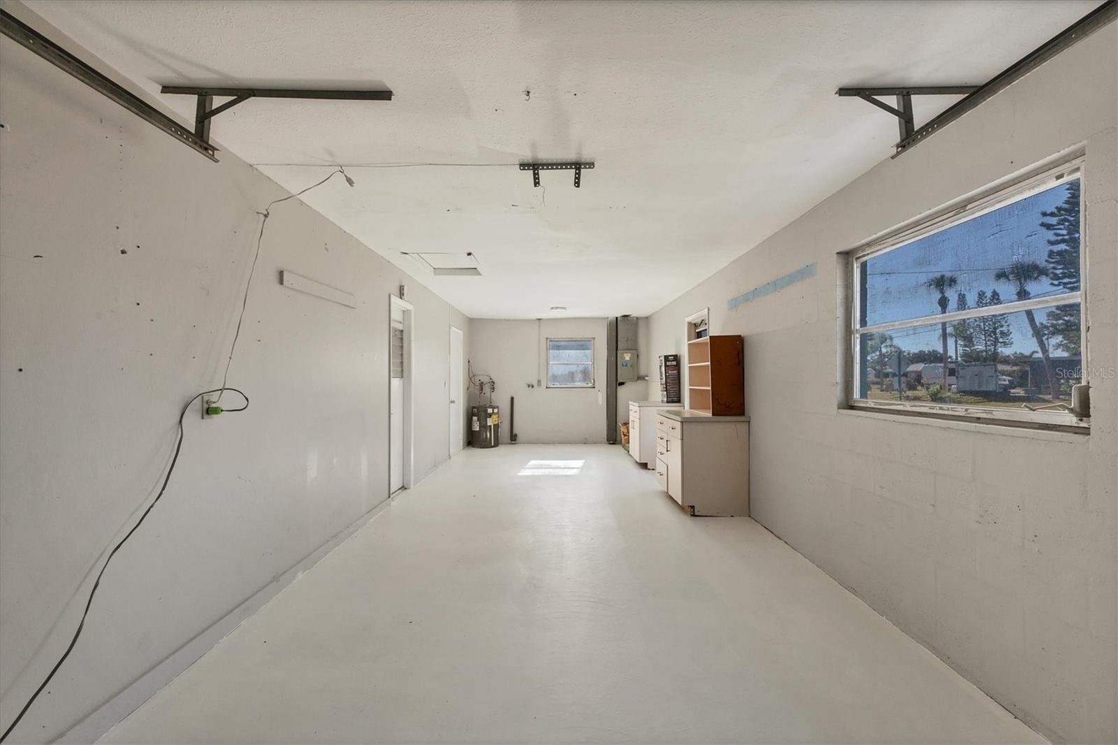 SOUTH VENICE - Residential