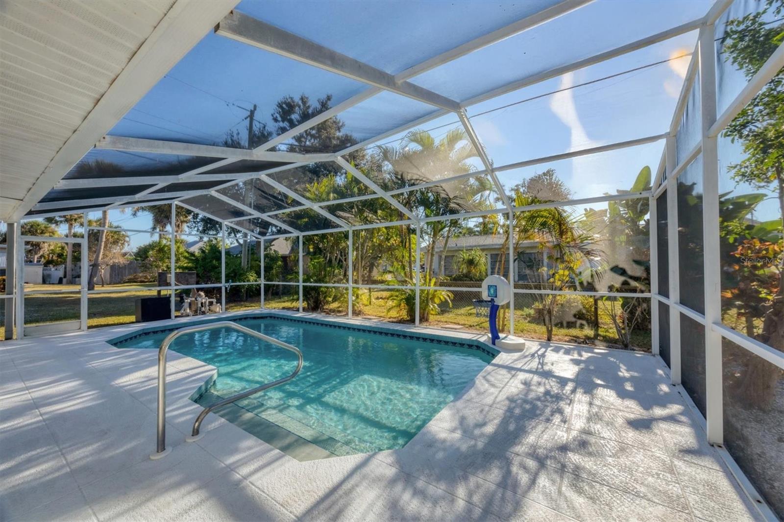 SOUTH VENICE - Residential